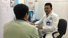 Bệnh nhân thăm khám bệnh lây qua đường tình dục ở BV Da liễu TP.HCM. Ảnh: HL