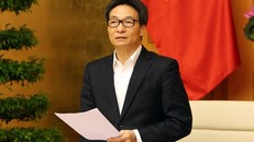 Phó Thủ tướng Vũ Đức Đam phát biểu tại cuộc họp của Ban Chỉ đạo quốc gia phòng, chống dịch bệnh viêm đường hô cấp cấp do chủng mới virus Corona (COVID-19), sáng 18/3. Ảnh: VGP/Đình Nam.