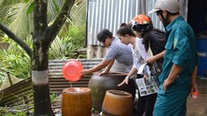 Vệ sinh nơi ở, môi trường xung quanh để phòng chống sự bùng phát của dịch bệnh.