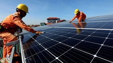 Nhiều tiện ích khi lắp điện mặt trời mái nhà