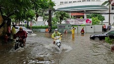 Công ty Thoát nước Hà Nội lý giải nguyên nhân úng ngập do mưa lớn