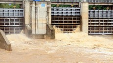 xả lũ, Thuỷ điện Bản Ang
