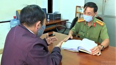 Cơ quan công an làm việc với ông Trần Văn Khương - Phó văn phòng đại diện Công ty Cổ phần Việt TN.