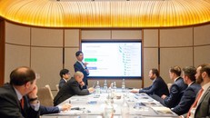  Đại diện Bamboo Airways trao đổi cùng các đối tác