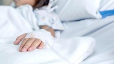 Đến nay Việt Nam chưa ghi nhận trường hợp trẻ mắc viêm gan cấp tính 'bí ẩn'. Bộ Y tế cho biết đã đề nghị các đơn vị theo dõi chặt chẽ; Phối hợp với địa phương phân tích các trường hợp nghi ngờ viêm gan cấp tính không rõ nguyên nhân và báo cáo ngay những trường hợp bất thường. (Ảnh minh hoạ).