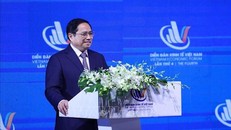 Thủ tướng Phạm Minh Chính phát biểu tại Diễn đàn Kinh tế Việt Nam lần thứ tư.