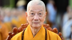 Trưởng lão Hoà thượng Thích Trí Quảng - Đức Pháp chủ Giáo hội Phật giáo Việt Nam.