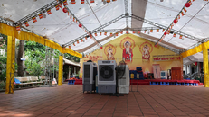 Khuôn viên sinh hoạt của các cháu nhỏ khi đến tham gia khóa tu mùa hè tại chùa Cự Đà.