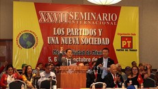 Phó trưởng Ban Nội chính Trung ương Nguyễn Thái Học phát biểu tại Hội thảo. 