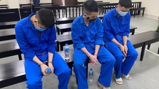 Các bị cáo tại tòa.