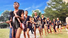 Bình yên và phát triển trên xứ sở cồng chiêng