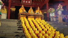 Chư tôn Hòa thượng chứng minh cử hành lễ cầu nguyện