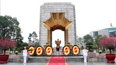 Đài tưởng niệm các Anh hùng Liệt sỹ trên đường Bắc Sơn (Ba Đình, Hà Nội). 