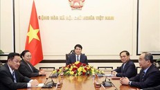 Chủ tịch nước Lương Cường hội đàm trực tuyến với Tổng Bí thư, Chủ tịch nước Lào Thongloun Sisoulith. 