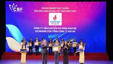 PV GAS SE nhận danh hiệu “Doanh nghiệp đạt chuẩn văn hoá kinh doanh Việt Nam”.