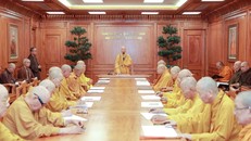 Chư vị Trưởng lão Thường trực Hội đồng Chứng minh họp phiên thứ 5 kiểm điểm và thảo luận Phật sự