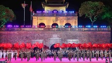 Chương trình biểu diễn nghệ thuật của các nghệ sĩ Nhà hát ca mua nhạc Quân đội nhân dân Việt Nam. 