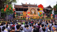 Phật tử TP.Buôn Ma Thuột kính mừng Phật đản.