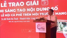 Ông Nguyễn Quốc Hiệp, Phó Giám đốc Sở Văn hóa, Thể thao và du lịch tỉnh Đắk Lắk, Trưởng Ban Giám khảo Cuộc thi, phát biểu tại lễ trao giải. 