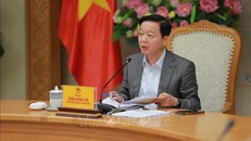 Phó Thủ tướng Trần Hồng Hà phát biểu tại cuộc họp. 