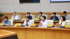 Các thành viên Chính phủ tham dự Phiên họp Chính phủ chuyên đề về xây dựng pháp luật, tháng 4/2025. 