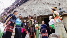 Nhiều hoạt động đặc sắc tháng 5 với chủ đề “Bác Hồ với cộng đồng các dân tộc Việt Nam” tại Làng Văn hóa - Du lịch các dân tộc Việt Nam.