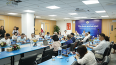 Tọa đàm có sự tham gia của nhiều các nhà khoa học đầu ngành đến dự.