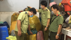 Thu giữ số lượng lớn sản phẩm giả mạo nhiều nhãn hiệu nổi tiếng trà, cà phê tại Vĩnh Long 