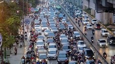 Hà Nội triển khai đồng bộ các giải pháp chống ùn tắc, đảm bảo an toàn giao thông 