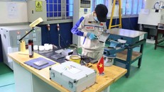 Học nghề không lo kiếm việc 