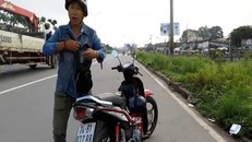 Công an vào cuộc vụ 'người lạ mặt' rượt đuổi, cấm người dân ghi hình CSGT