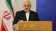 Ngoại trưởng Mohammad Javad Zarif phát biểu tại Tehran, Iran. Ảnh: AFP/TTXVN