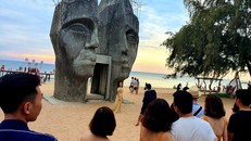 Phú Quốc là điểm đến ưa thích của nhiều du khách, trong đó có khách từ TP HCM. (Ảnh: Người lao động)