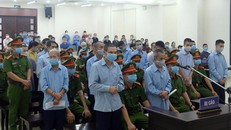 Các bị cáo tại phiên tòa sơ thẩm. Ảnh: N.H.