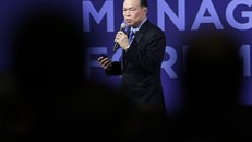 Ông Lim Wee Chai, nhà sáng lập nhà sản xuất găng tay cao su hàng đầu Top Glove. Ảnh: Bloomberg.