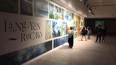 Triển lãm “Lặng yên rực rỡ”: Nơi những tuyệt tác hội hoạ bừng sáng trong bóng tối