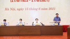 Tổng thư ký Quốc hội, Chủ nhiệm Văn phòng Quốc hội Bùi Văn Cường phát biểu tóm tắt về công tác báo chí đưa tin về hoạt động của Quốc hội. (Ảnh: TTXVN) 