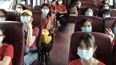 Các tình nguyện viên của Trường ĐH Y Hà Nội đã tới Bình Dương ngày 6-7 để hỗ trợ phòng chống COVID-19 - Ảnh: Tuổi trẻ 