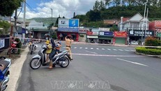 Thị trấn Thạnh Mỹ, trung tâm huyện Đơn Dương, tỉnh Lâm Đồng bị phong tỏa khi dịch bệnh xuất hiện. Ảnh minh họa: TTXVN 