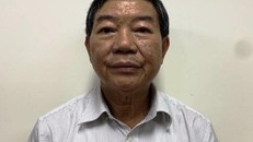 Bị can Nguyễn Quốc Anh - nguyên Giám đốc Bệnh viện Bạch Mai bị truy tố. (Ảnh: Người Lao động)