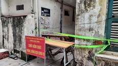 Chốt kiểm soát tại khu dân cư. (Ảnh: Vietnamnet)