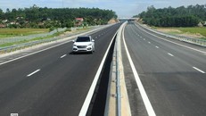 Một đoạn cao tốc Đà Nẵng - Quảng Ngãi. (Ảnh: VnExpress)