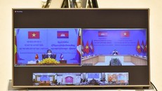 Hội nghị Hợp tác và Phát triển các tỉnh biên giới Việt Nam - Campuchia lần thứ 11 theo hình thức trực tuyến. (Ảnh: Báo Đảng Cộng sản Việt Nam)