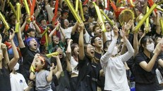 Những khán đài đầy ắp khán giả là một thành công hơn mong chờ của SEA Games 31. Ảnh: TTXVN 