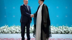 Tổng thống Nga Vladimir Putin và Tổng thống Iran Ebrahim Raisi gặp nhau ngày 19/7/2022. Ảnh: Reuters 
