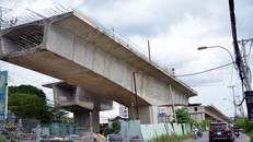 Hàng loạt dự án trọng điểm trên địa bàn TP Hồ Chí Minh sẽ được tái khởi động sau thời gian dài "đắp chiếu". 