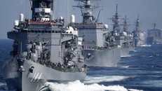 sTàu khu trục Kurama thuộc hạm đội thuộc Lực lượng phòng vệ biển Nhật Bản (JMSDF) - Ảnh: Reuters
