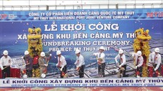Lễ khởi công xây dựng khu bến cảng Mỹ Thủy tháng 2/2020. (Ảnh: TTXVN)