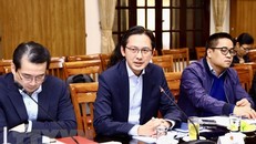 Thứ trưởng Ngoại giao Đỗ Hùng Việt, Tổ trưởng Tổ công tác liên ngành chủ trì cuộc họp. (Ảnh: Lâm Khánh/TTXVN) 