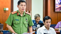 Ông Lê Mạnh Hà, Phó phòng Tham mưu Công an TP Hồ Chí Minh thông tin kết quả điều tra đến báo chí trong chiều 16/2. (Ảnh: TTXVN)